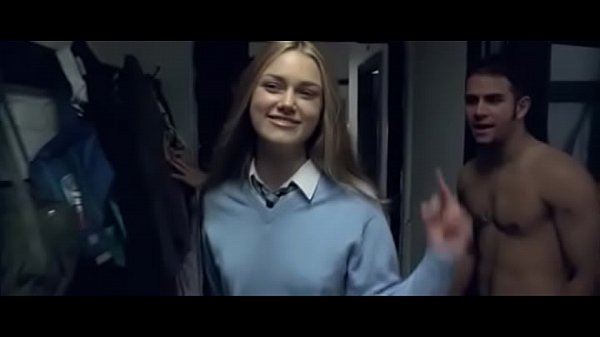 Keira Knightley CFNM